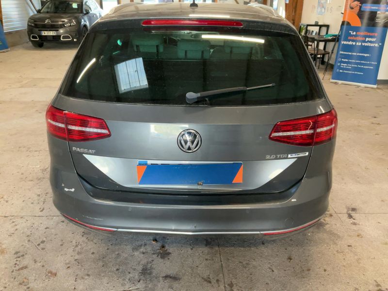 Volkswagen Passat 2.0 TDI Carat BlueMotion Tech 2016 – снимка 7