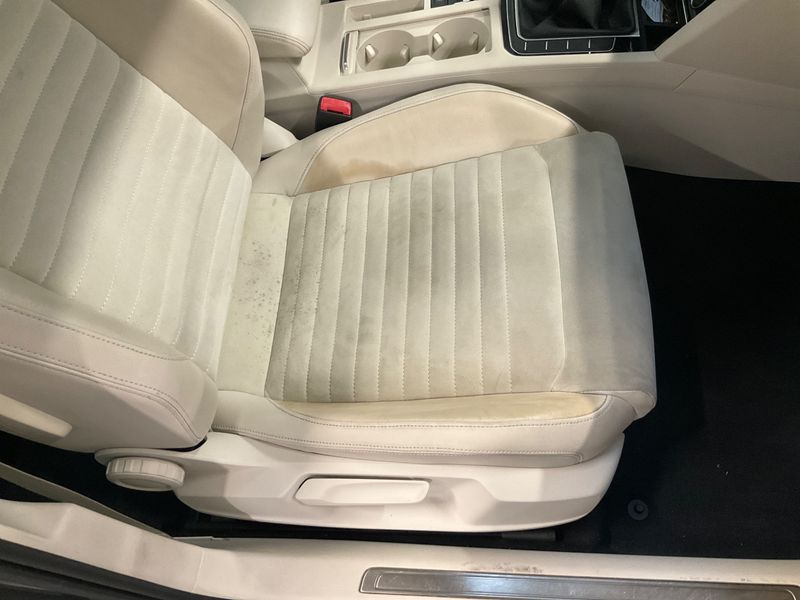 Volkswagen Passat 2.0 TDI Carat BlueMotion Tech 2016 – снимка 25