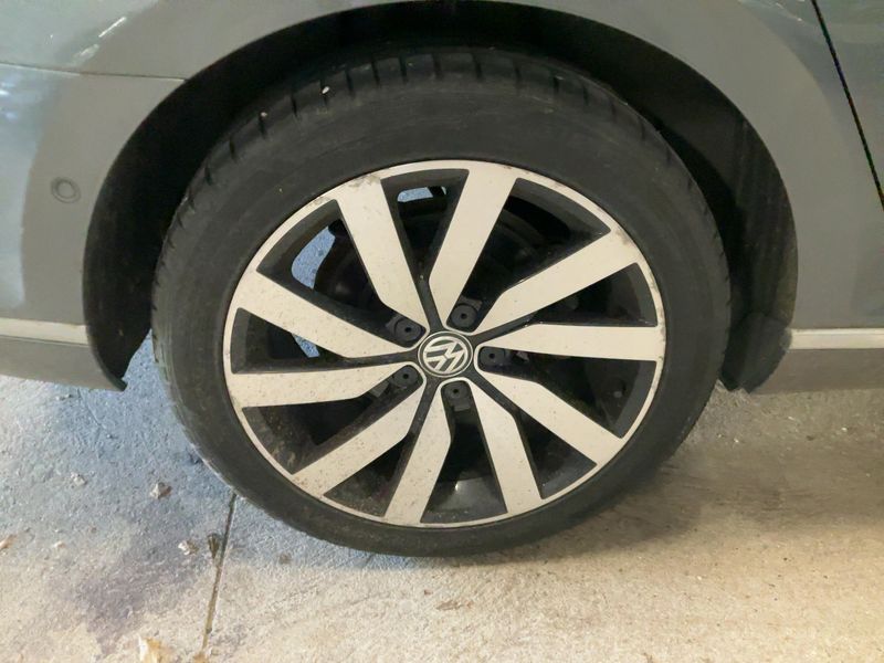 Volkswagen Passat 2.0 TDI Carat BlueMotion Tech 2016 – снимка 9