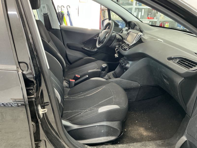 Peugeot 208 1.4 VTi Active 2012 – снимка 3
