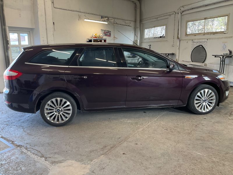Ford Mondeo 2.2 TDCi Titanium 2009 – снимка 2