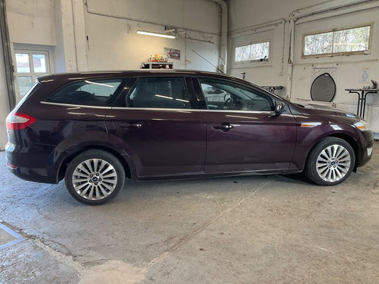 Ford Mondeo 2.2 TDCi Titanium 2009 – снимка 2