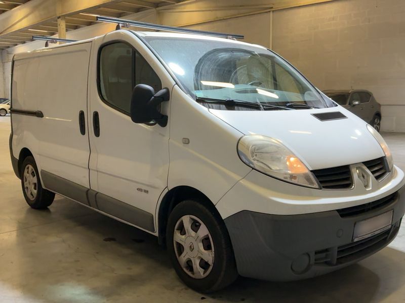 Renault Trafic 2.0 dCi L1H2 2,9t 2012 – снимка 8