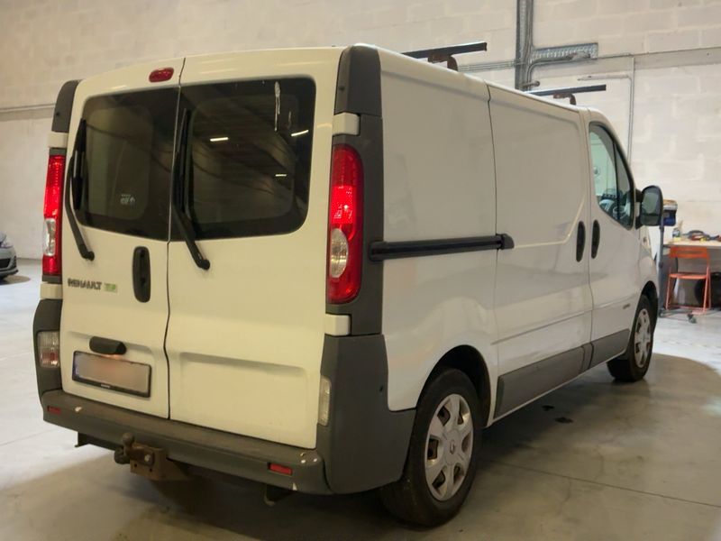 Renault Trafic 2.0 dCi L1H2 2,9t 2012 – снимка 6