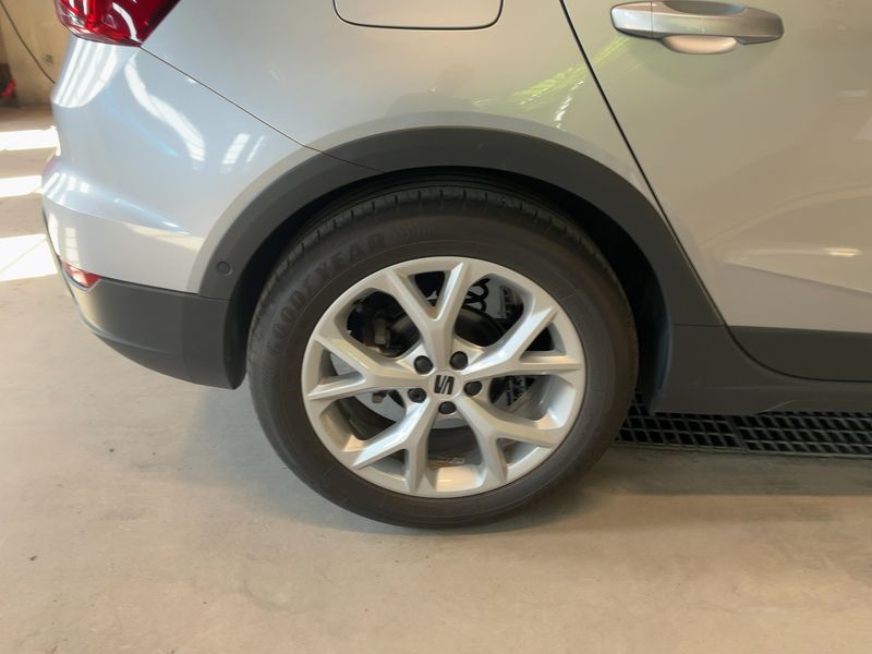 Seat Arona 1.0 TSI FR 2024 – снимка 9