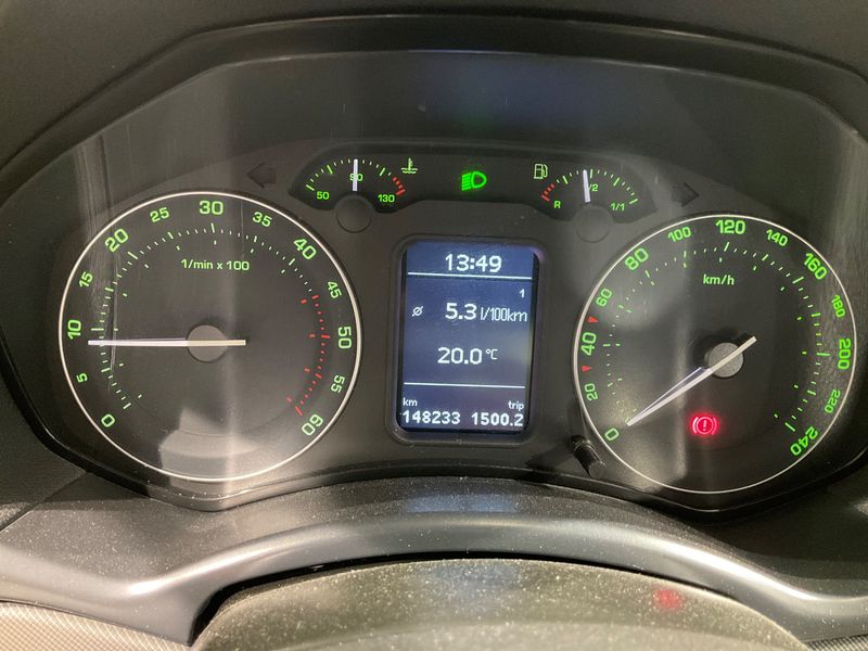 Skoda Octavia 1.9 TDI Elegance 2010 – снимка 4
