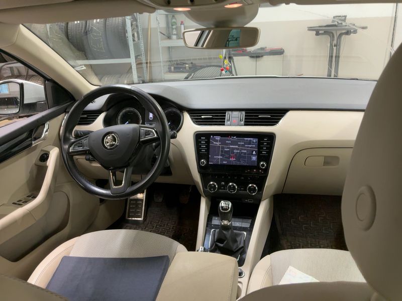Skoda Octavia 2.0 TDI Style 2018 – снимка 18