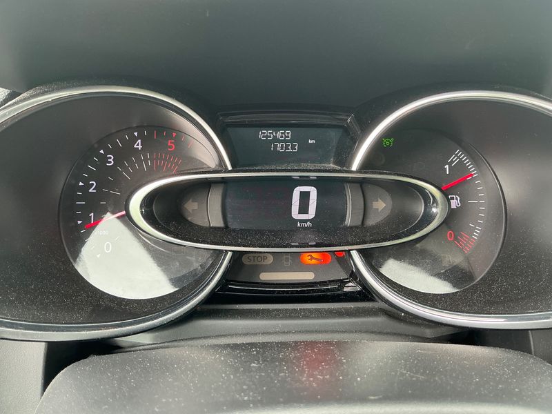 Renault Clio 1.5 dCi Dynamique 2018 – снимка 19