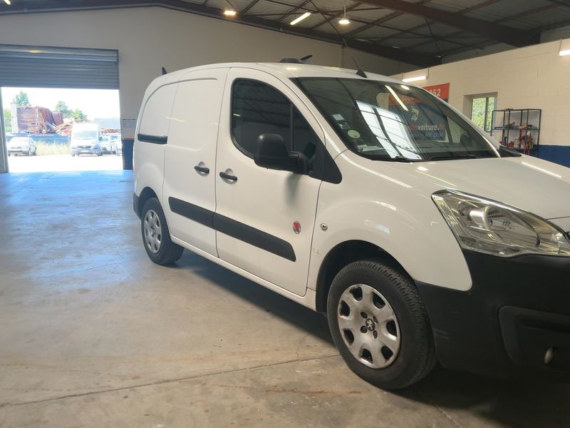 Peugeot Partner 1.6 Blue-HDi L1 Premium Pack 2017 – снимка 12
