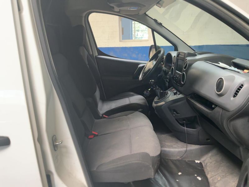 Peugeot Partner 1.6 Blue-HDi L1 Premium Pack 2017 – снимка 16