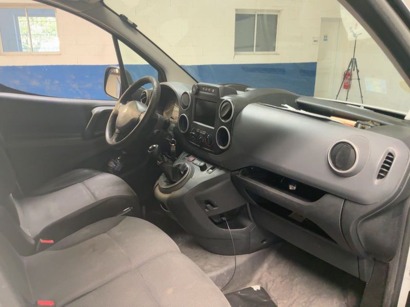 Peugeot Partner 1.6 Blue-HDi L1 Premium Pack 2017 – снимка 17