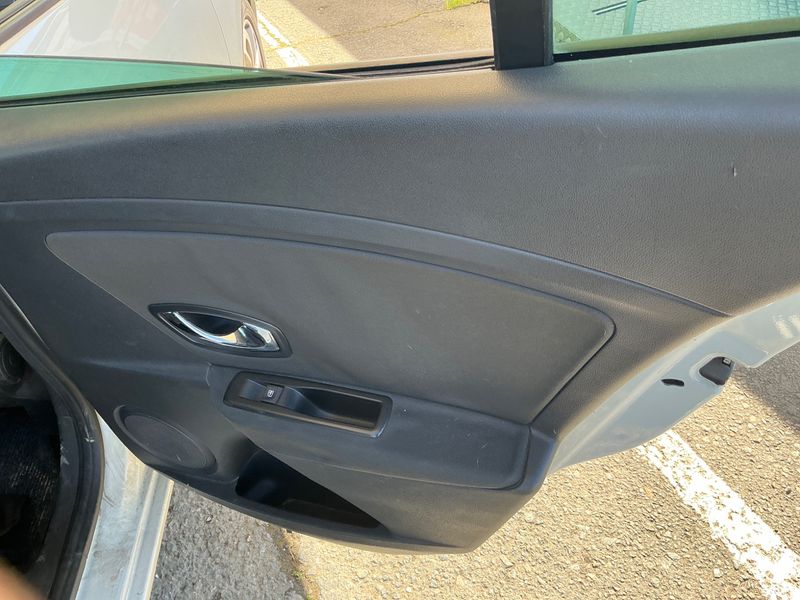 Renault Megane 1.5 dCi Limited 2014 – снимка 23