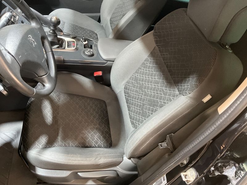 Peugeot 3008 2.0 Blue-HDi Active Business 2016 – снимка 35