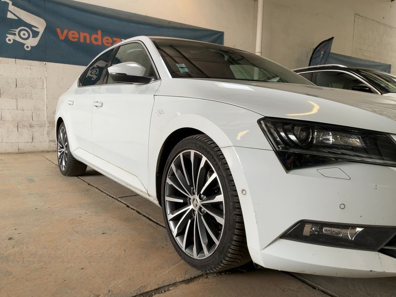 Skoda Superb 2.0 TDI Laurin & Klement 2017 – снимка 12