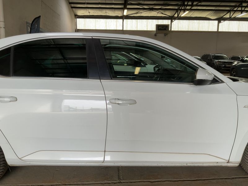 Skoda Superb 2.0 TDI Laurin & Klement 2017 – снимка 10