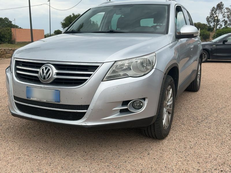 Volkswagen Tiguan 1.4 TSI Sport & Style 4Motion 2011 – снимка 2
