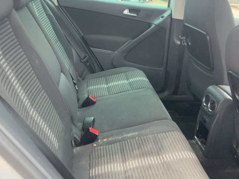 Volkswagen Tiguan 1.4 TSI Sport & Style 4Motion 2011 – снимка 19