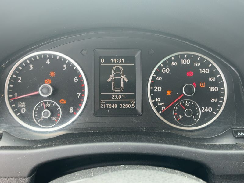 Volkswagen Tiguan 1.4 TSI Sport & Style 4Motion 2011 – снимка 18