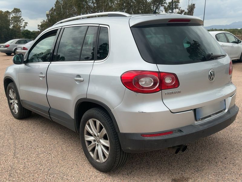 Volkswagen Tiguan 1.4 TSI Sport & Style 4Motion 2011 – снимка 6