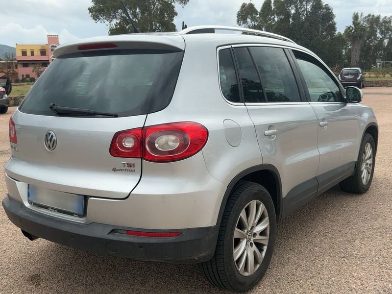 Volkswagen Tiguan 1.4 TSI Sport & Style 4Motion 2011 – снимка 8