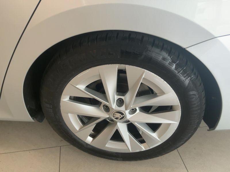 Skoda Octavia 2.0 TDI Style 2022 – снимка 5