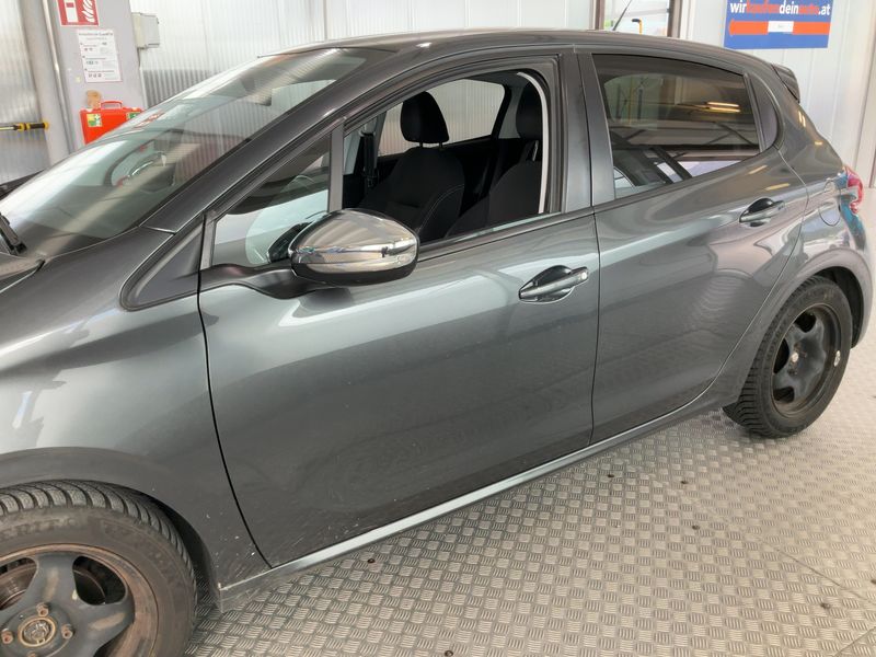 Peugeot 208 1.6 Blue-HDi Style 2016 – снимка 4