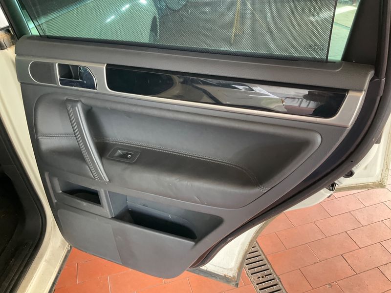 Volkswagen Touareg 3.0 V6 TDI 2007 – снимка 36