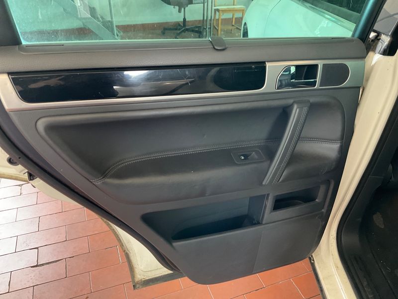 Volkswagen Touareg 3.0 V6 TDI 2007 – снимка 35