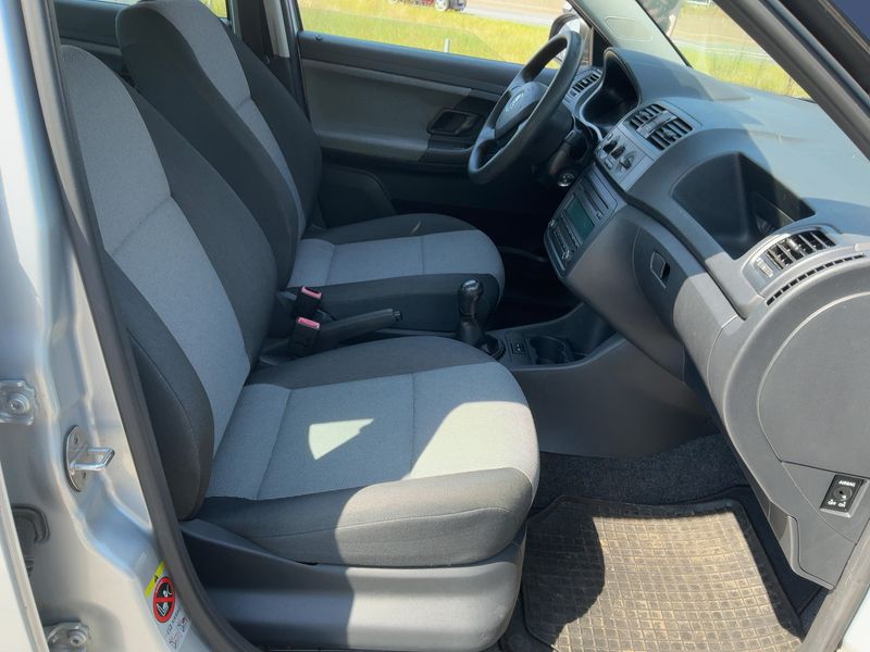 Skoda Fabia 1.2 Cool Edition 2013 – снимка 16