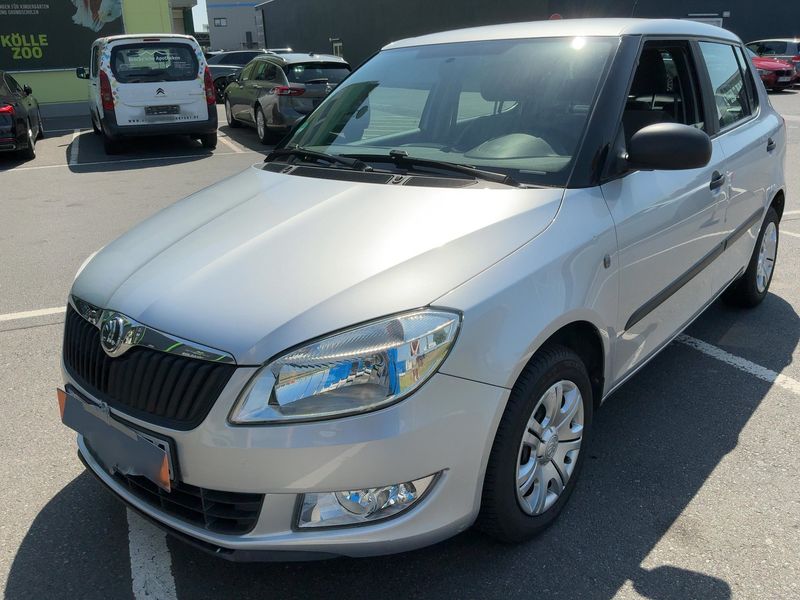 Skoda Fabia 1.2 Cool Edition 2013 – снимка 1