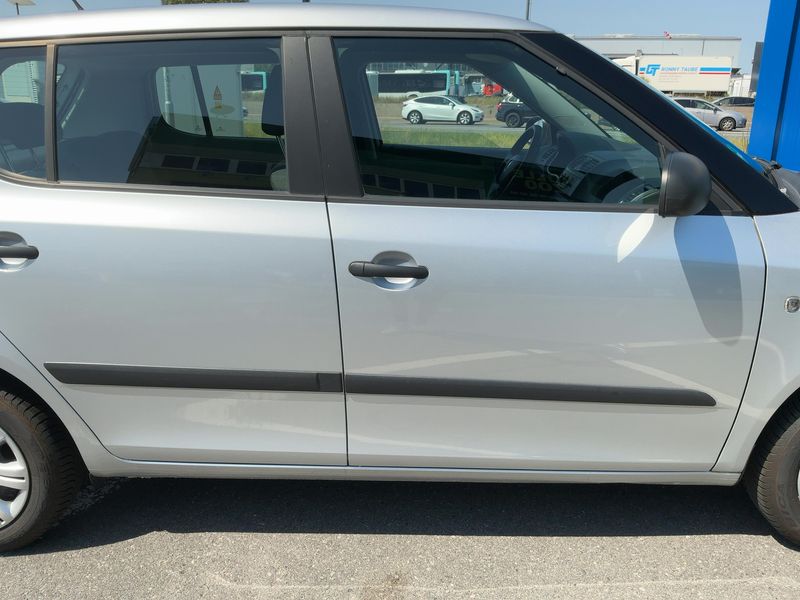 Skoda Fabia 1.2 Cool Edition 2013 – снимка 10