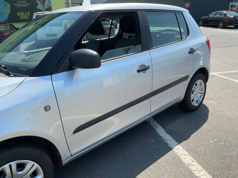 Skoda Fabia 1.2 Cool Edition 2013 – снимка 2