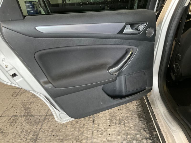 Ford Mondeo 2.0 TDCi Titanium 2013 – снимка 29