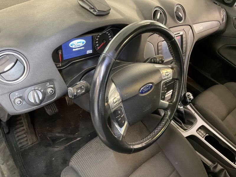 Ford Mondeo 2.0 TDCi Titanium 2013 – снимка 37