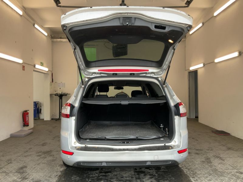Ford Mondeo 2.0 TDCi Titanium 2013 – снимка 15
