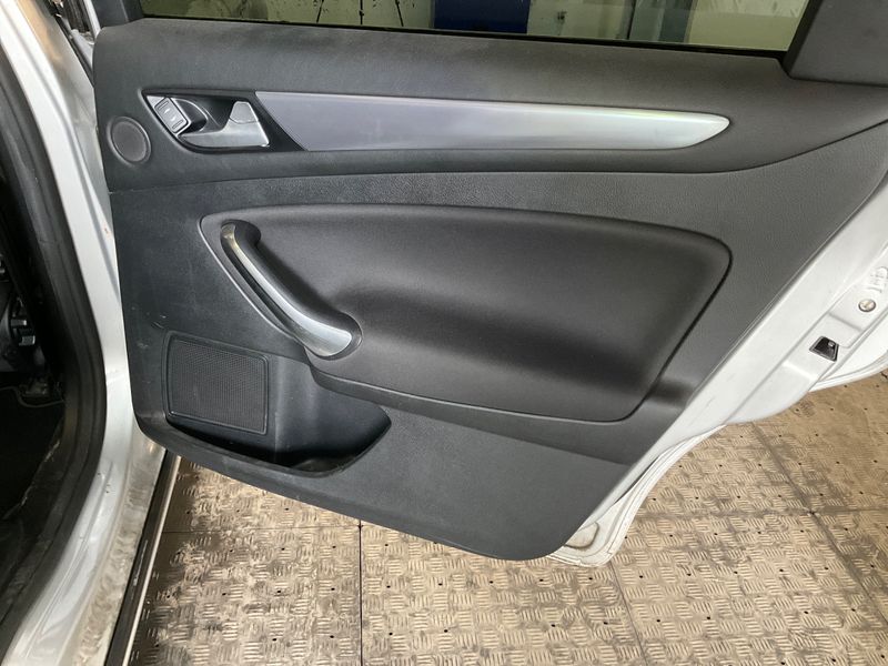 Ford Mondeo 2.0 TDCi Titanium 2013 – снимка 33