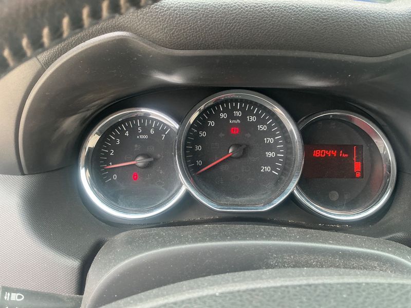 Dacia Duster 1.5 dCi Prestige 4x2 2016 – снимка 18