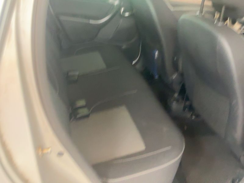 Dacia Duster 1.5 dCi Prestige 4x2 2016 – снимка 19