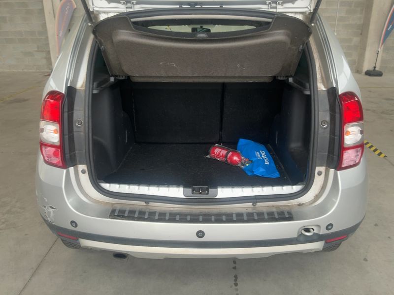 Dacia Duster 1.5 dCi Prestige 4x2 2016 – снимка 15