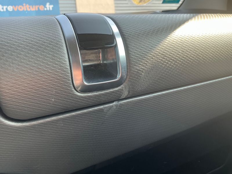 Citroen C4 Cactus 1.6 Blue-HDi Feel 2018 – снимка 22
