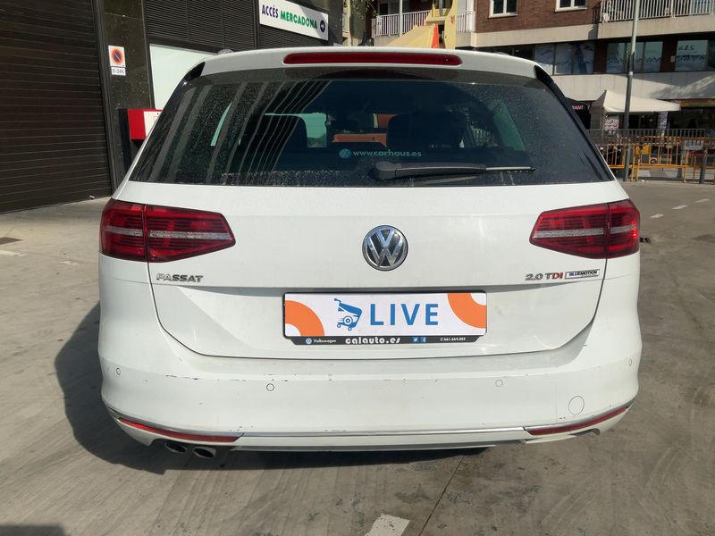 Volkswagen Passat 2.0 TDI Sport BlueMotion Tech 2017 – снимка 7