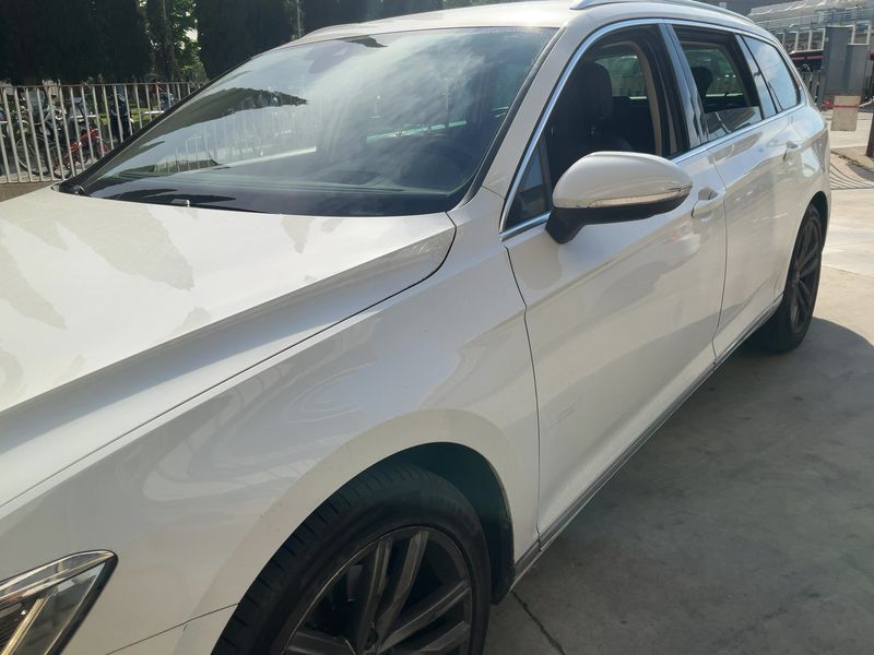 Volkswagen Passat 2.0 TDI Sport BlueMotion Tech 2017 – снимка 2