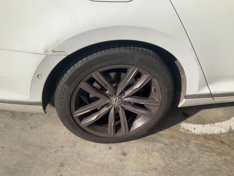Volkswagen Passat 2.0 TDI Sport BlueMotion Tech 2017 – снимка 9