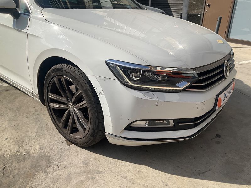 Volkswagen Passat 2.0 TDI Sport BlueMotion Tech 2017 – снимка 39
