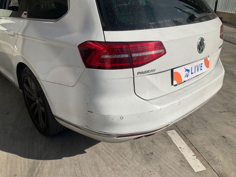 Volkswagen Passat 2.0 TDI Sport BlueMotion Tech 2017 – снимка 36