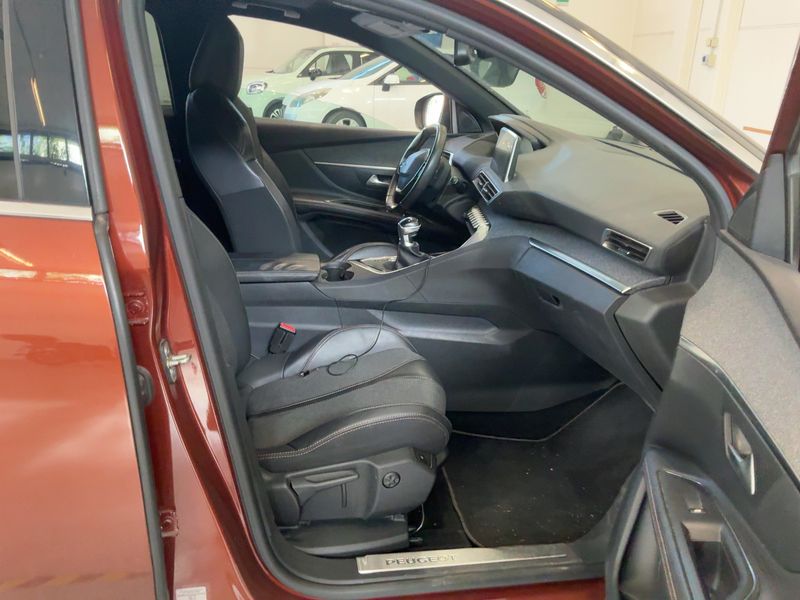 Peugeot 3008 2.0 Blue-HDi GT Line 2017 – снимка 16