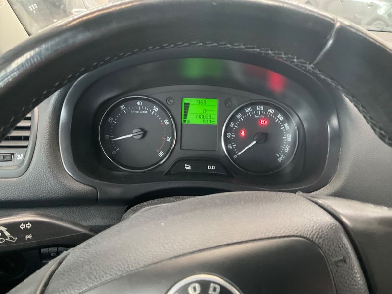 Skoda Fabia 1.2 TSI Sport 2010 – снимка 4