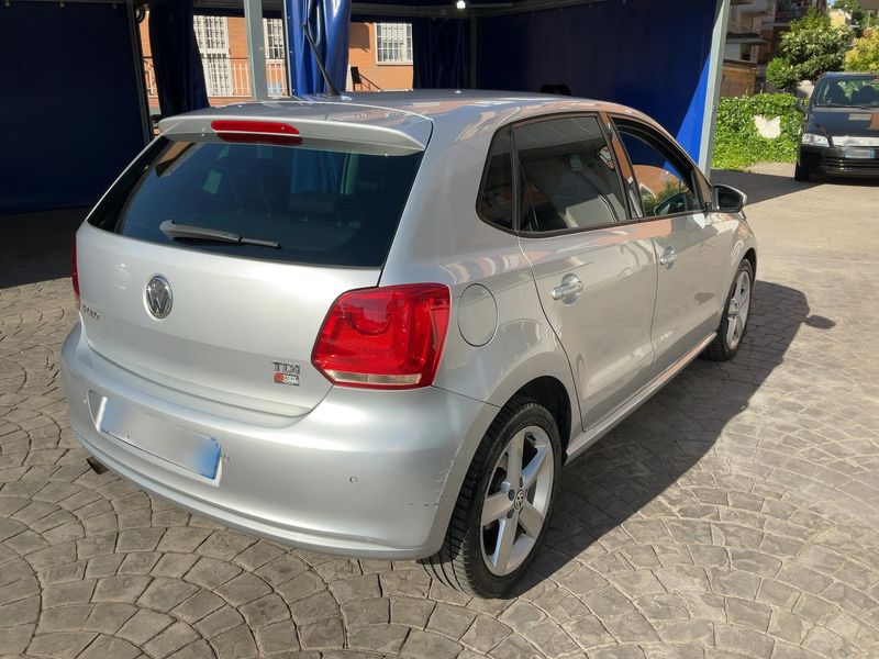 Volkswagen Polo 1.6 TDI Highline 2013 – снимка 8
