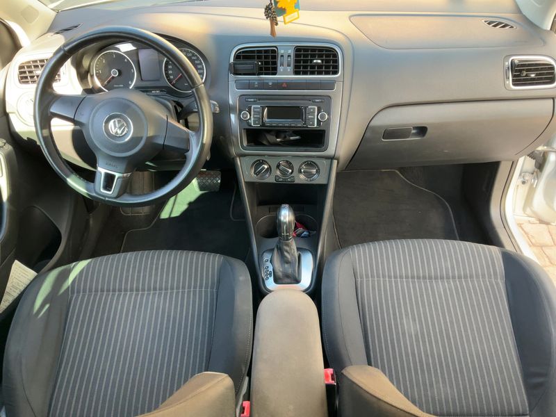 Volkswagen Polo 1.6 TDI Highline 2013 – снимка 17
