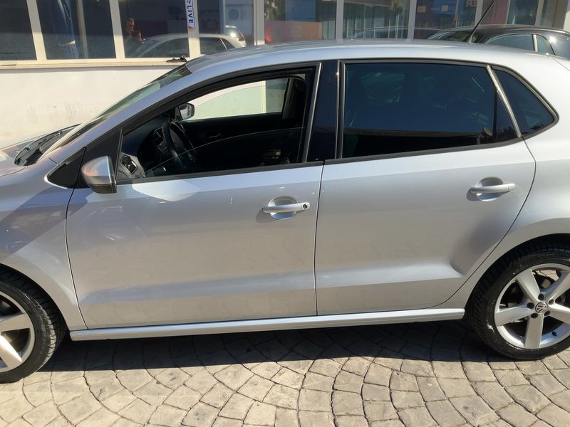 Volkswagen Polo 1.6 TDI Highline 2013 – снимка 4